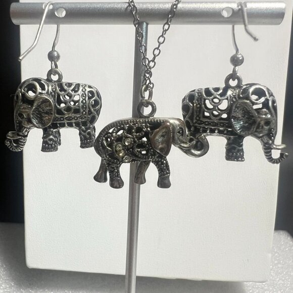 Boho Elephant Jewelry SSet Silver-Tone Filigree Necklace and Dangle Earrings - Picture 5 of 7